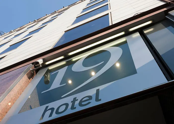 Olivia Plaza Hotel
